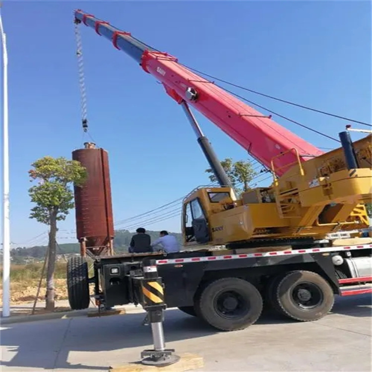 海阳专业吊车租赁多少钱