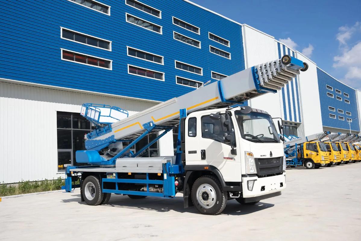 海阳出租云梯车高空作业车 建筑垃圾搬运